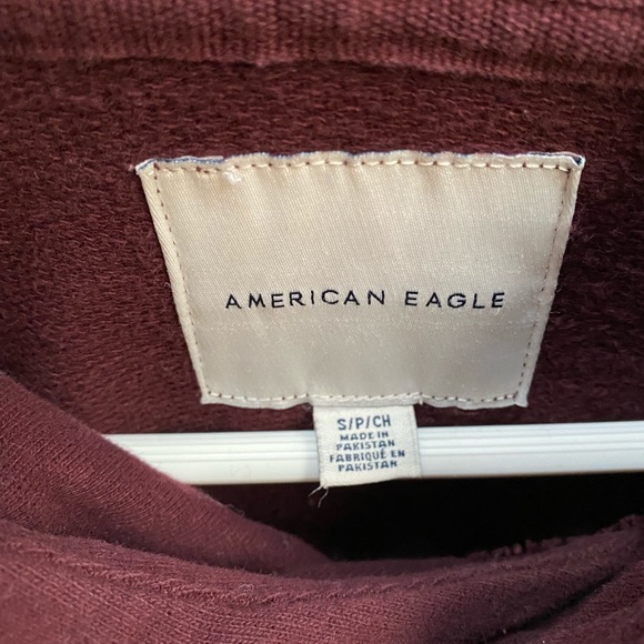 🦅American Eagle Size S🦅
Burgundy/Maroon Hoodie - Picture 9 of 11